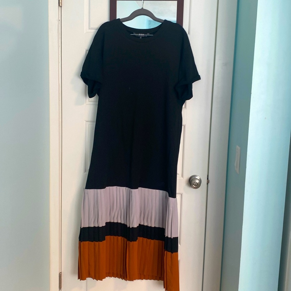 TOV Los Angeles Maxi T-shirt dress. Size 42 (US 12).